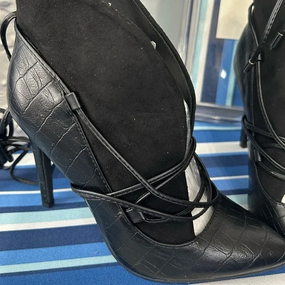 New black open croc animal print lace up high heel pointed pump boots - Picture 13 of 16